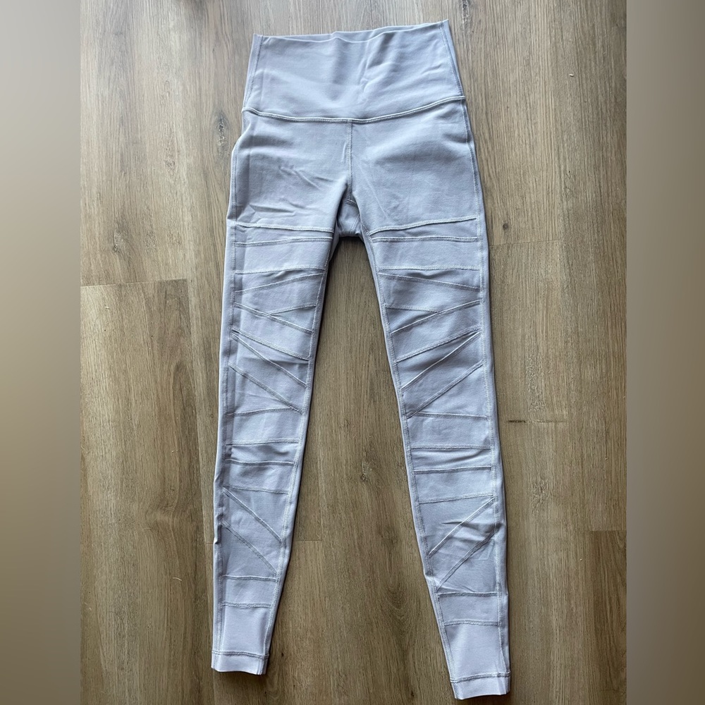 Mesh pattern lululemon leggings